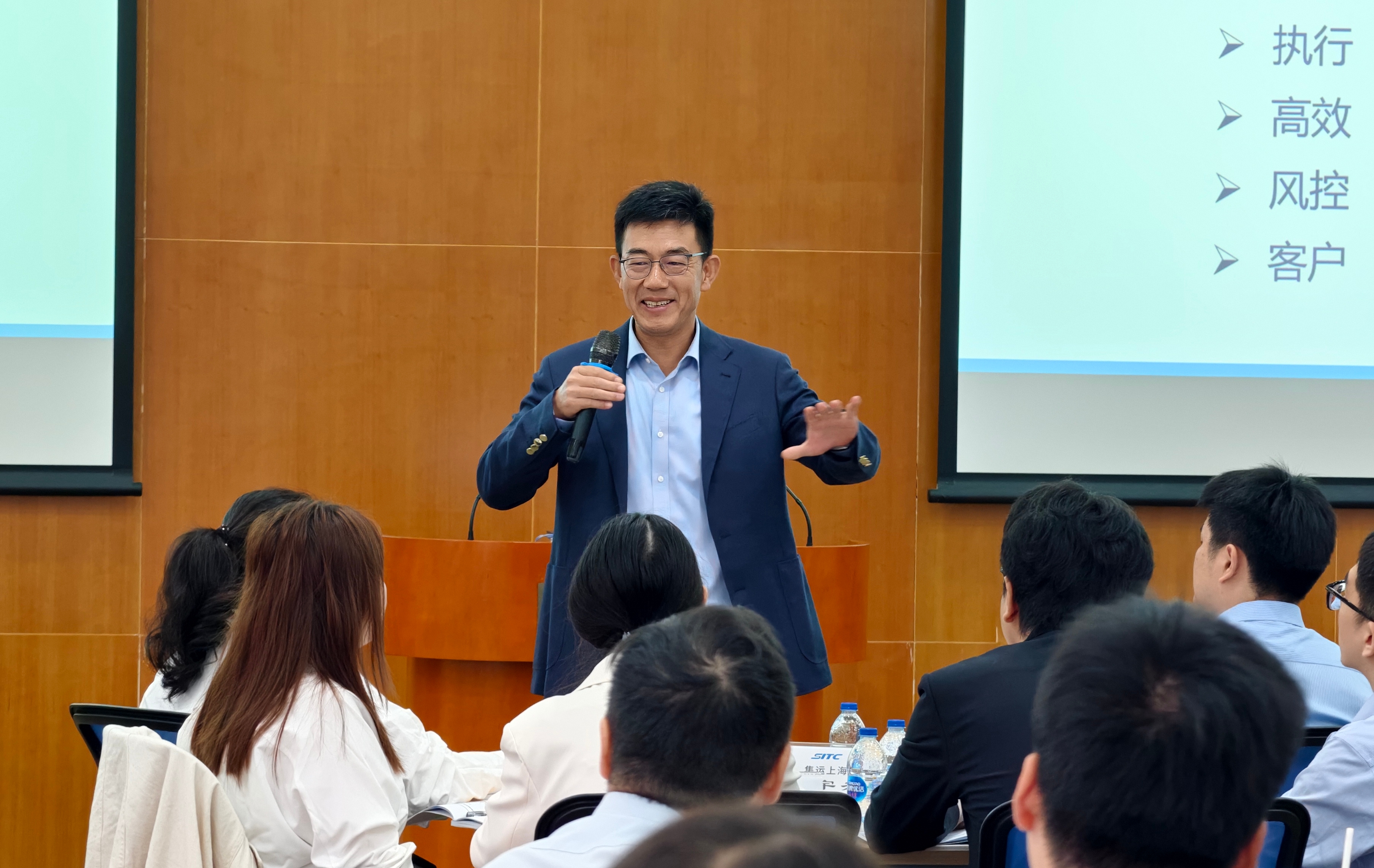 2026年度新员工培训暨上海地区员工座谈会简报2.jpg